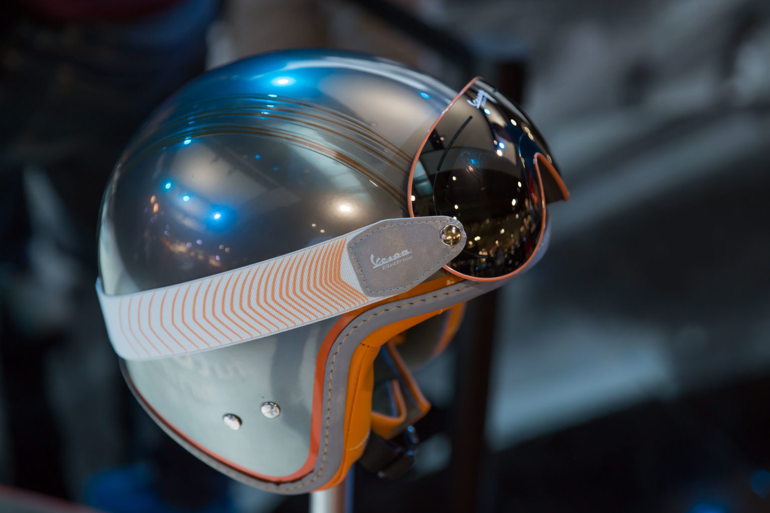 05 Vespa Elettrica helmet LivePR Press